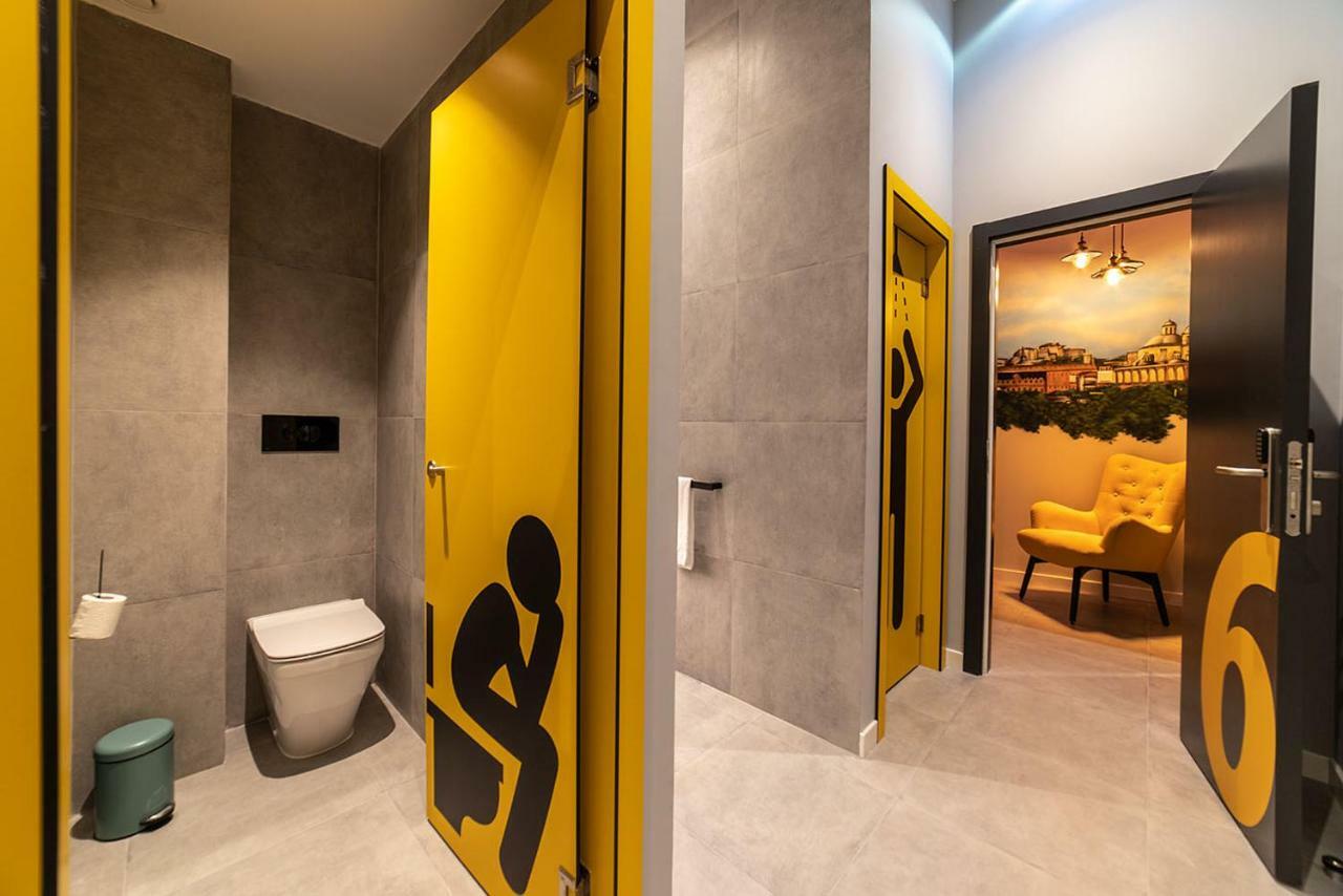 Petit Hostel La Latina (Adults Only) Мадрид Екстериор снимка