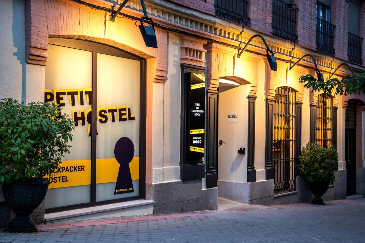 Petit Hostel La Latina (Adults Only) Мадрид Екстериор снимка